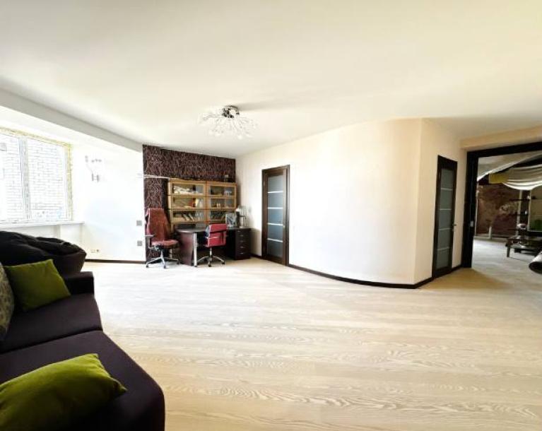 квартира, 2-кімн., Харьков, 1 Северная Салтовка, Родниковая (Красного милиционера, Кирова)