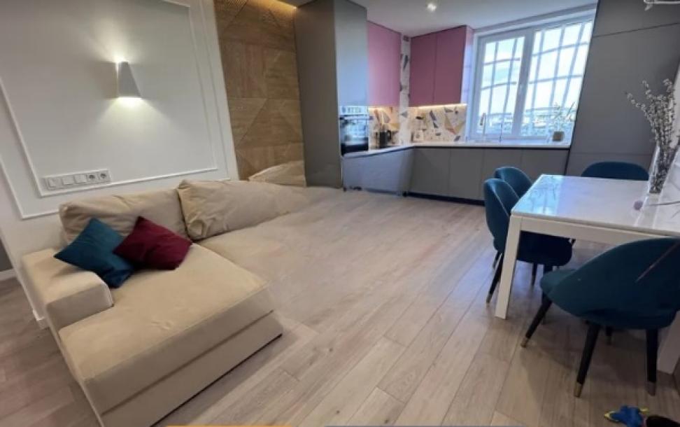 квартира, 4-кімн., Харьков, Одесская, Зерновая (Совхозная 1-19)