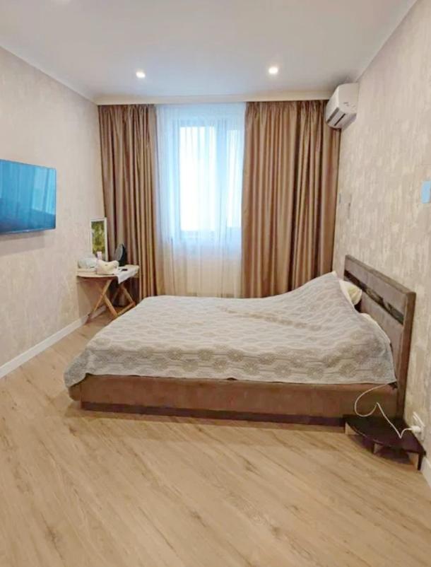 квартира, 3-кімн., Харьков, Масельского метро, Героев Харькова пр-т