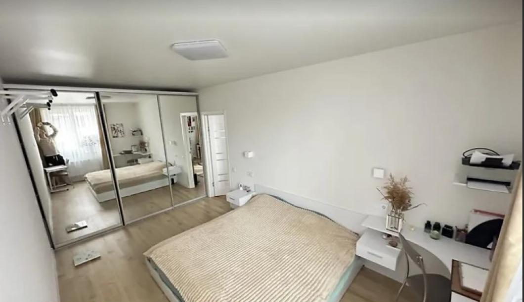 квартира, 2-кімн., Харьков, 519м/р, Академика Барабашова