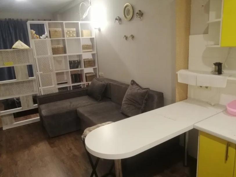 квартира, 2-кімн., Харьков, Защитников Украины метро, Героев Харькова пр-т