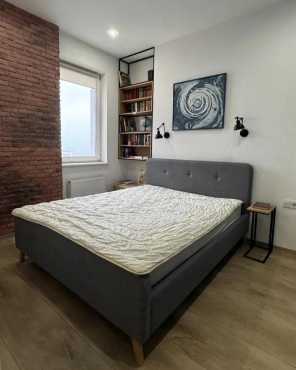 квартира, 2-кімн., Харьков, Павлово Поле, Науки пр.