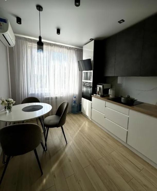 квартира, 2-кімн., Харьков, Новые Дома, Садовый пр-д