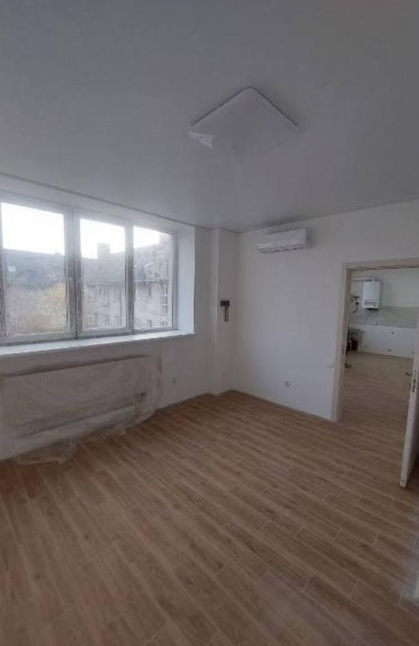 квартира, 4-кімн., Харьков, Журавлевка, Новоалександровская