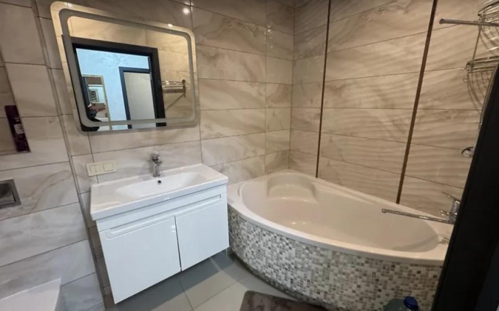 квартира, 2-кімн., Харьков, 625м/р, Драгоманова (Раковского)