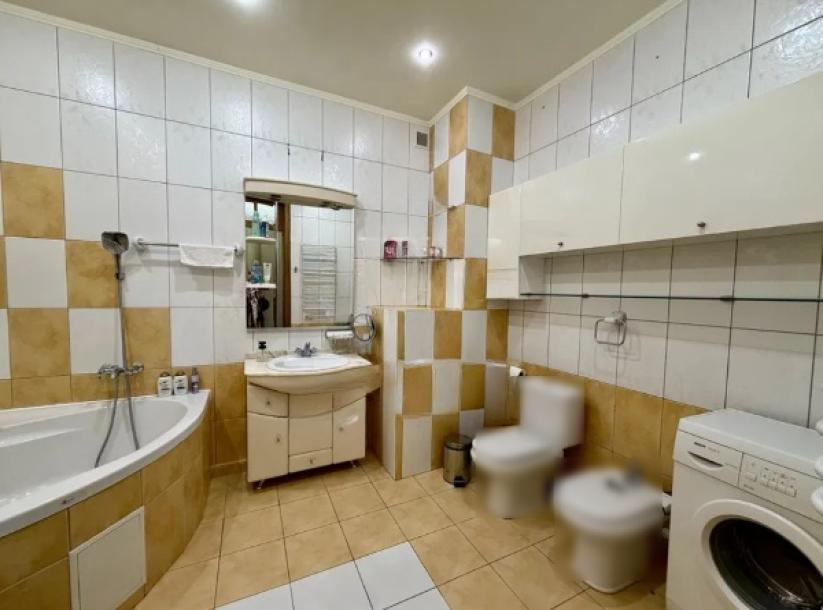 квартира, 4-кімн., Харьков, Павлово Поле, Отакара Яроша