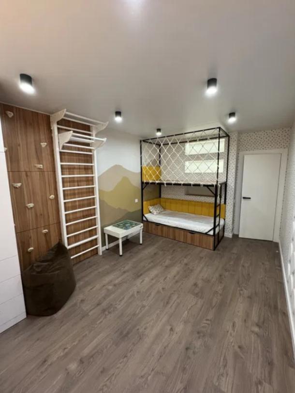 квартира, 2-кімн., Харьков, 1 Северная Салтовка, Гвардейцев Широнинцев