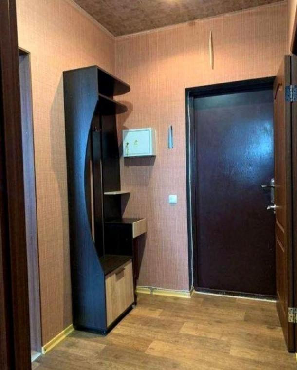 квартира, 1-кімн., Харьков, Рогань жилмассив, Зубарева