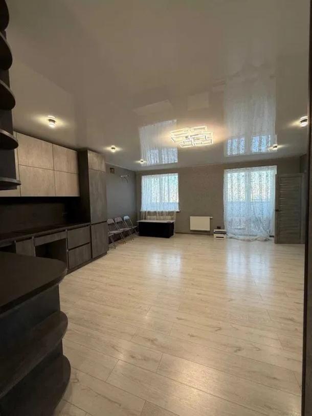 квартира, 3-кімн., Харьков, ХТЗ, Героев Харькова пр-т