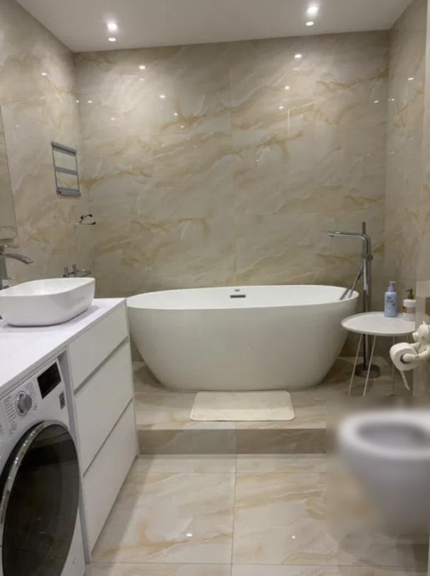 квартира, 4-кімн., Харьков, 1 Северная Салтовка, Гвардейцев Широнинцев