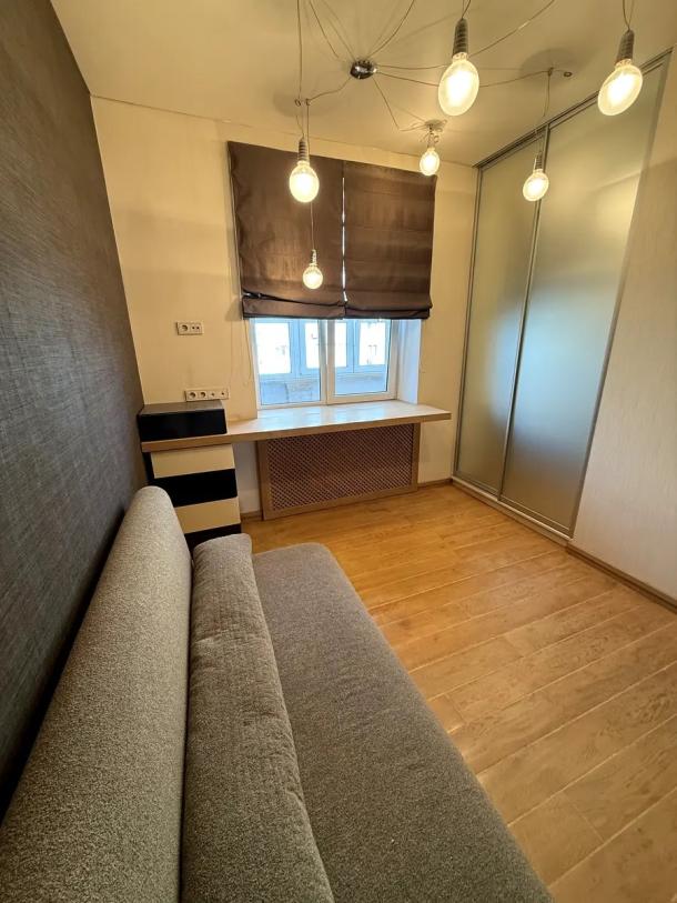 квартира, 2-кімн., Харьков, Спортивная метро, Молочная (Кирова)