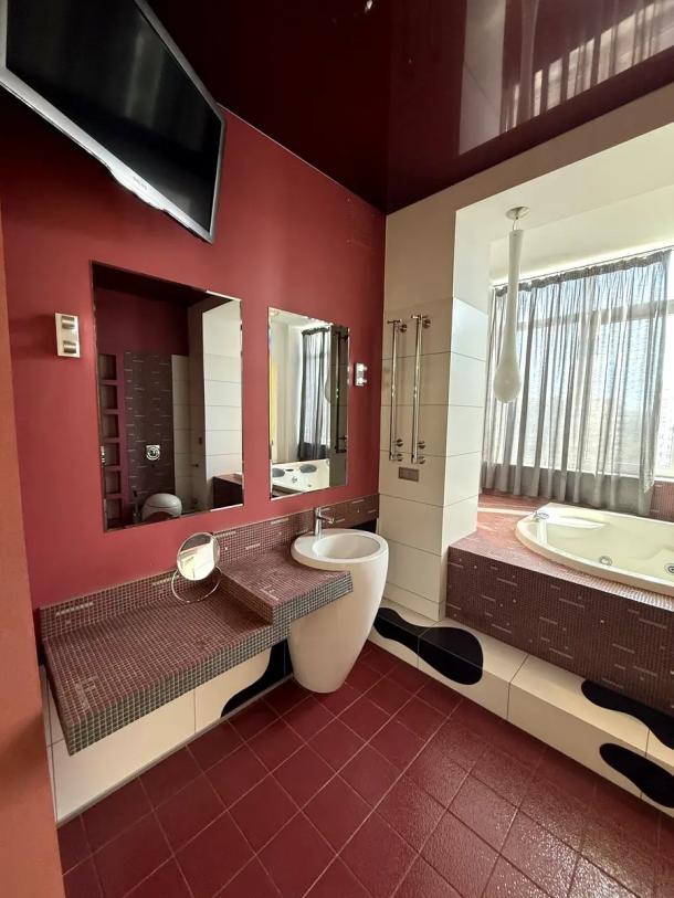 квартира, 2-кімн., Харьков, Спортивная метро, Молочная (Кирова)