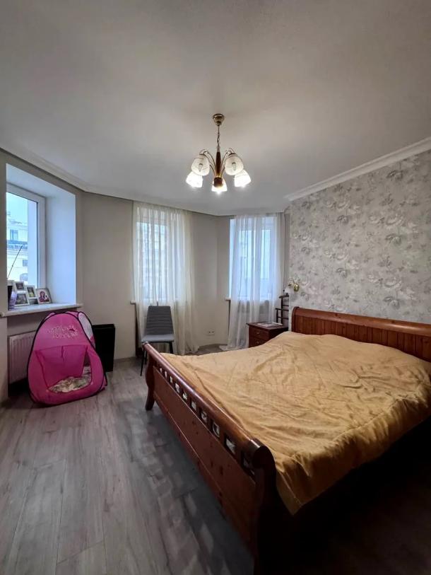 квартира, 3-кімн., Харьков, Павлово Поле, Профессорская