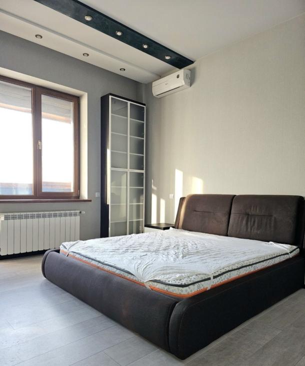 квартира, 3-кімн., Харьков, Шатиловка, Академика Ляпунова