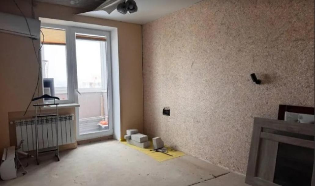 квартира, 3-кімн., Харьков, 1 Северная Салтовка, Гвардейцев Широнинцев