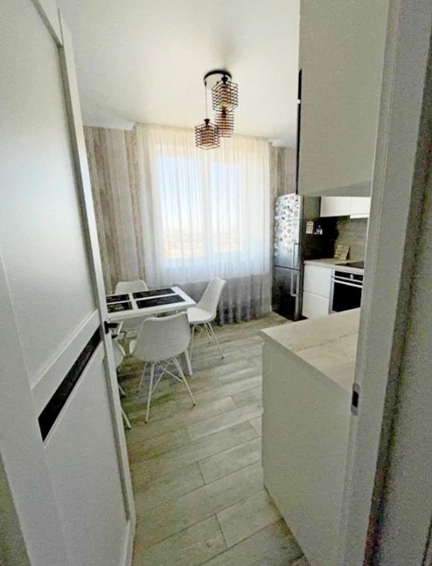 квартира, 3-кімн., Харьков, Одесская, Зерновая (Совхозная 1-19)