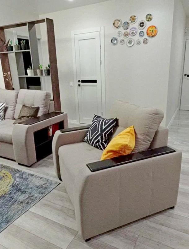 квартира, 3-кімн., Харьков, Одесская, Зерновая (Совхозная 1-19)