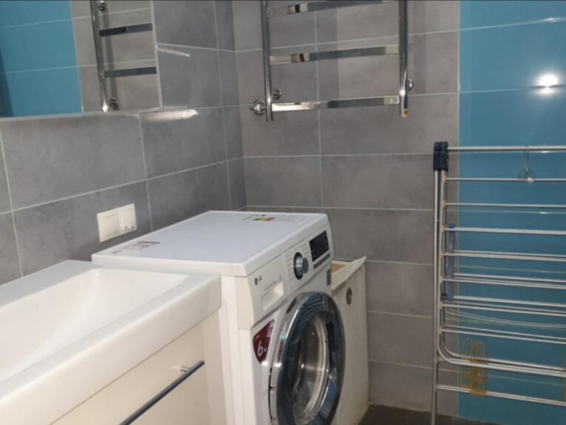 квартира, 2-кімн., Харьков, Алексеевка, Победы пр.