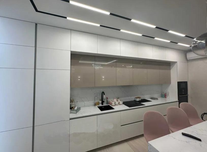 квартира, 4-кімн., Харьков, Павлово Поле, Отакара Яроша пер.