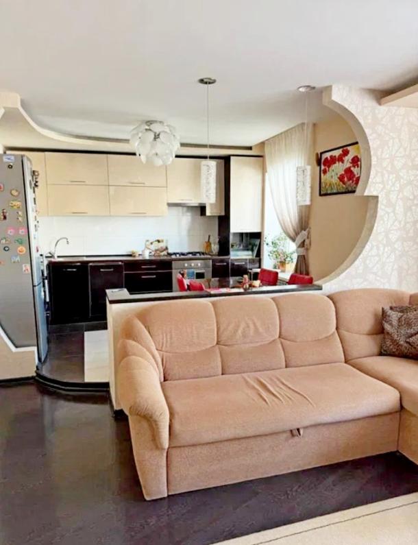 квартира, 3-кімн., Харьков, 1 Северная Салтовка, Родниковая (Красного милиционера, Кирова)