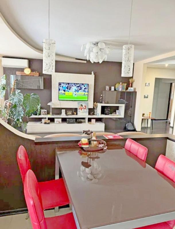 квартира, 3-кімн., Харьков, 1 Северная Салтовка, Родниковая (Красного милиционера, Кирова)