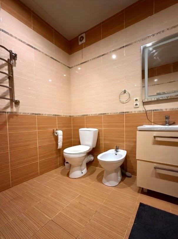 квартира, 2-кімн., Харьков, Алексеевка, Победы пр.