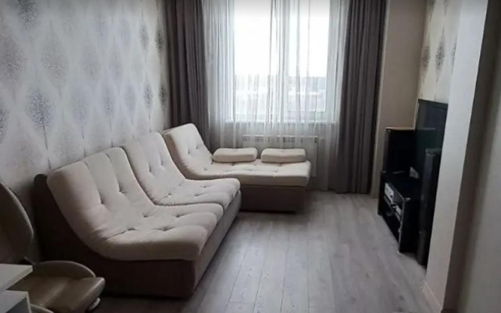 квартира, 3-кімн., Харьков, Павлово Поле, Станислава Парталы (Балакирева)