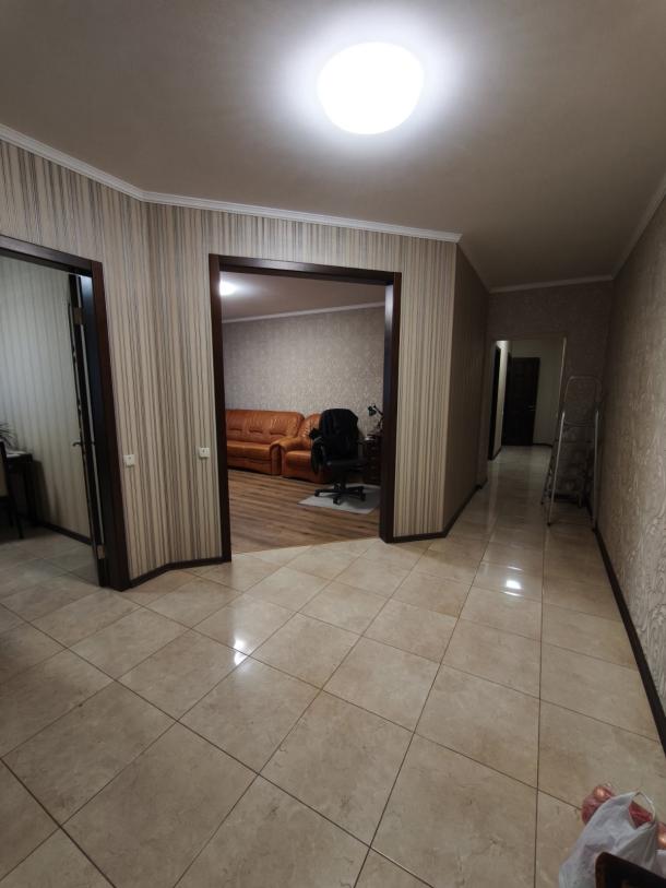 квартира, 3-кімн., Харьков, 1 Северная Салтовка, Родниковая (Красного милиционера, Кирова)