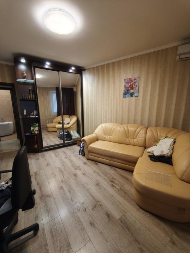 квартира, 3-кімн., Харьков, 1 Северная Салтовка, Родниковая (Красного милиционера, Кирова)