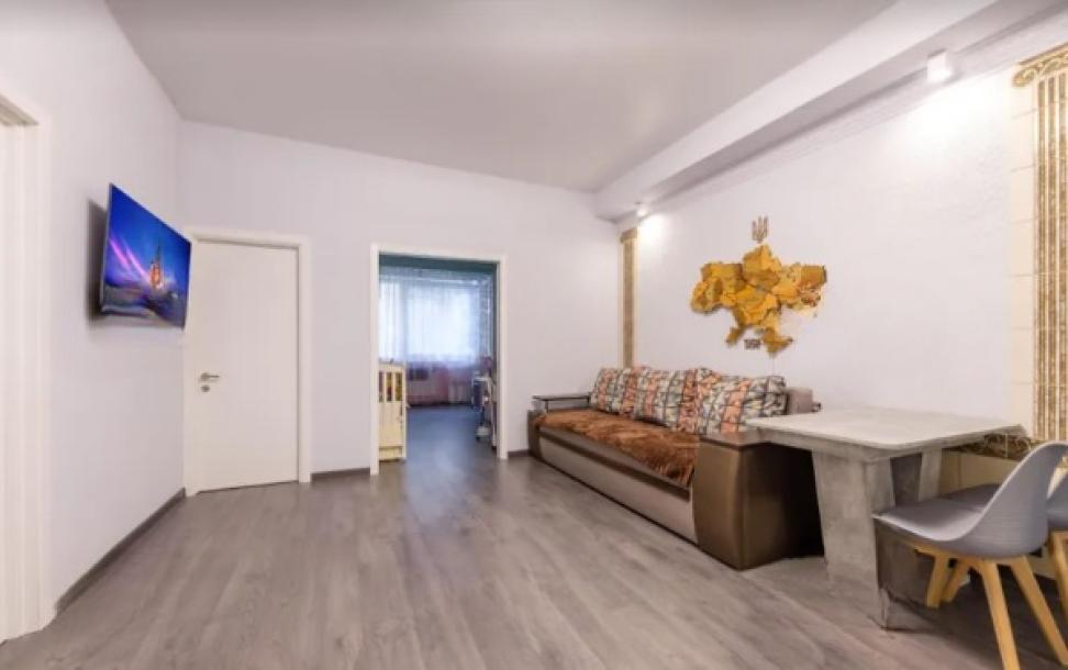 квартира, 3-кімн., Харьков, Журавлевка, Новоалександровская