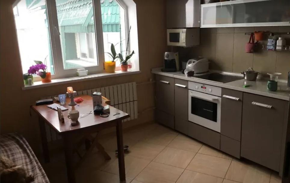 квартира, 3-кімн., Харьков, 608м/р, Академика Павлова