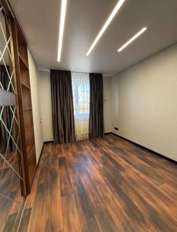 квартира, 2-кімн., Харьков, ХТЗ, Героев Харькова пр-т