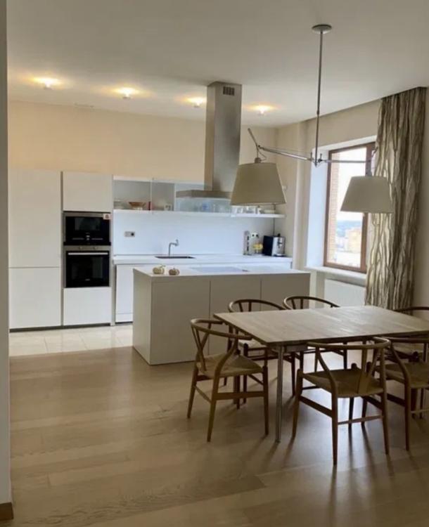 квартира, 3-кімн., Харьков, Шатиловка, Академика Ляпунова