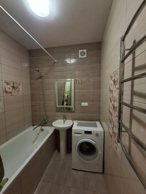 квартира, 2-кімн., Харьков, 625м/р, Драгоманова (Раковского)