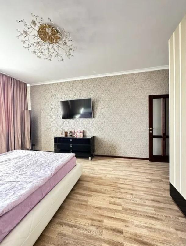 квартира, 3-кімн., Харьков, Павлово Поле, Отакара Яроша пер.