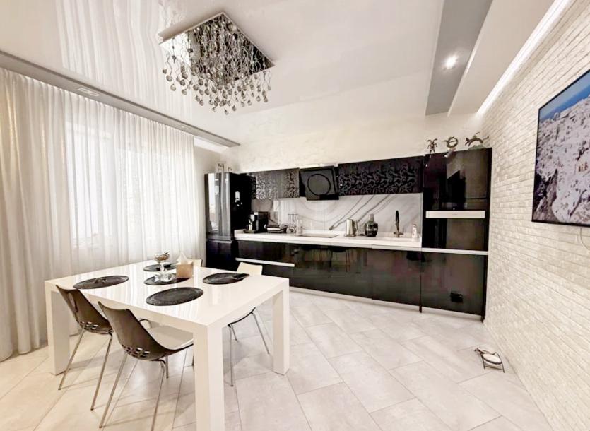 квартира, 3-кімн., Харьков, 608м/р, Непокоренных (Героев Труда)