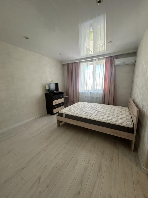 квартира, 1-кімн., Харьков, Новые Дома, Сергея Барсукова (Маршала Федоренка)