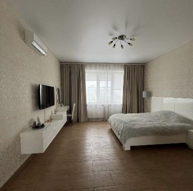 квартира, 1-кімн., Харьков, Алексеевка, Победы пр.