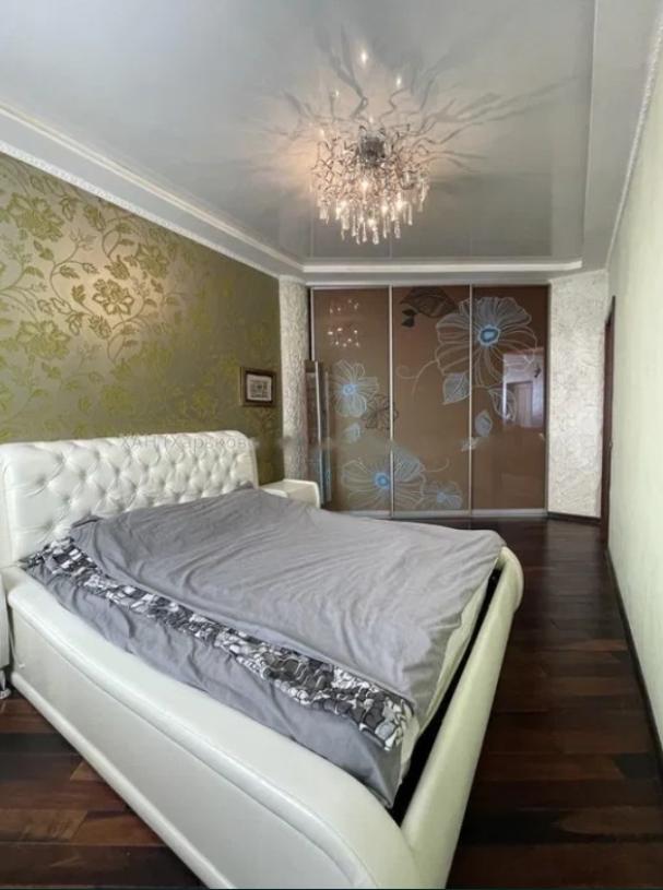 квартира, 2-кімн., Харьков, 522м/р, Академика Барабашова