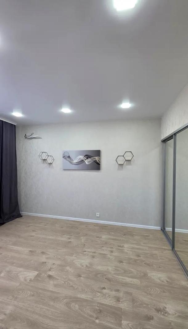 квартира, 1-кімн., Харьков, ХТЗ, Мира