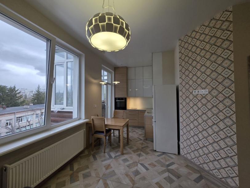 квартира, 3-кімн., Харьков, Павлово Поле, Деревянко