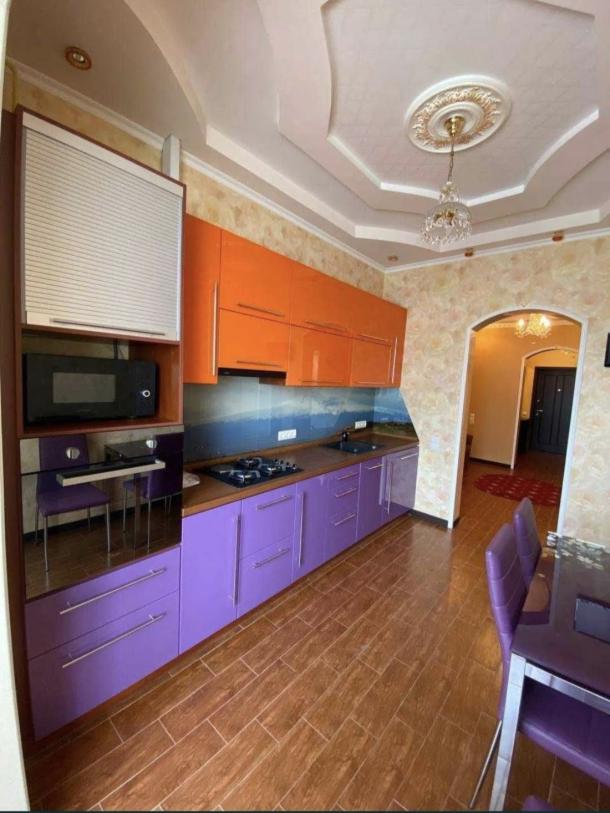 квартира, 2-кімн., Харьков, Защитников Украины метро, Героев Харькова пр-т
