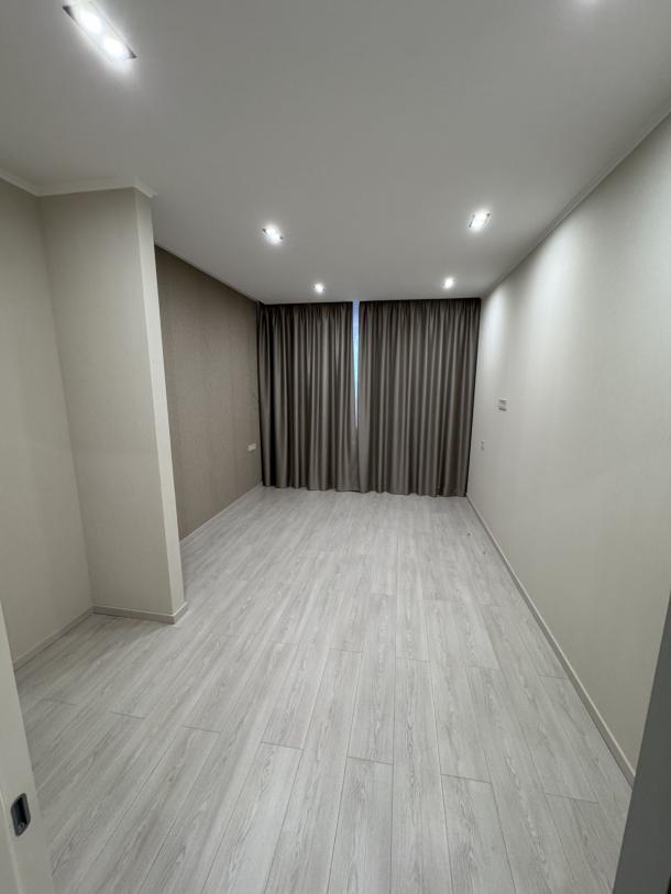 квартира, 3-кімн., Харьков, 520м/р, Гвардейцев Широнинцев