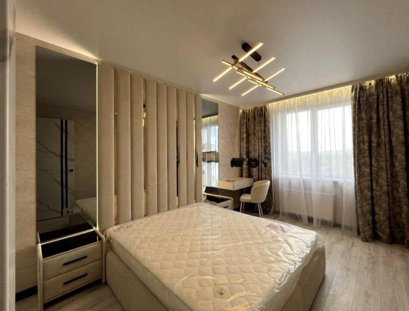 квартира, 2-кімн., Харьков, 522м/р, Непокоренных (Героев Труда)