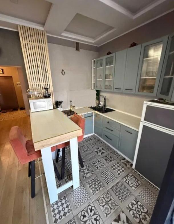 квартира, 3-кімн., Безлюдовка, Харьковский район, Победы ул. (Красноармейская)