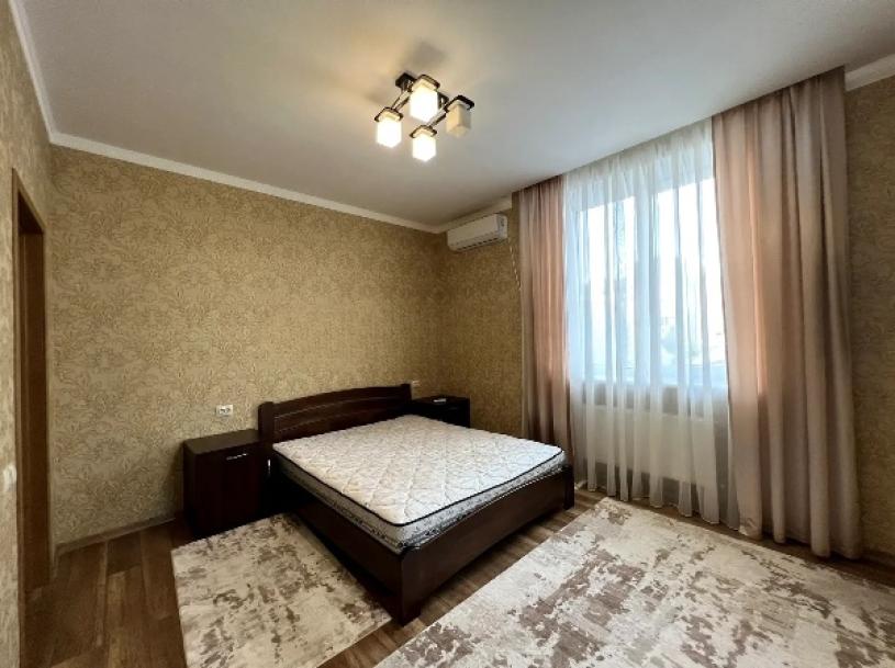 квартира, 2-кімн., Харьков, Алексеевка, Победы пр.