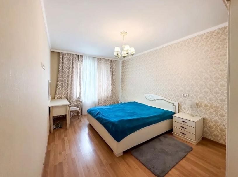 квартира, 2-кімн., Харьков, Алексеевка, Ахсарова