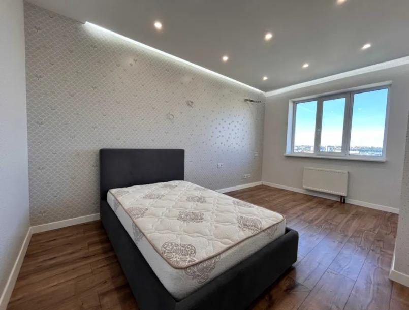 квартира, 3-кімн., Харьков, 524м/р, Академика Павлова