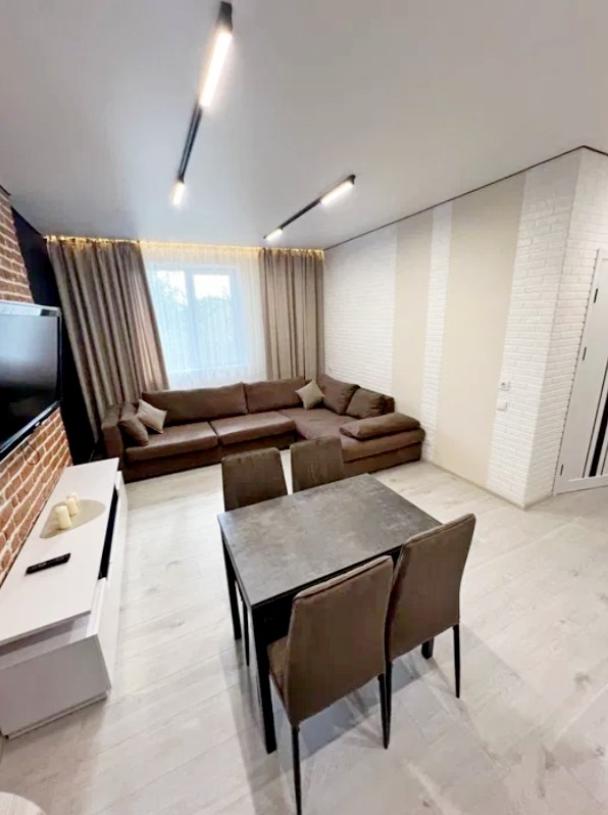 квартира, 1-кімн., Харьков, 605м/р, Тракторостроителей просп.