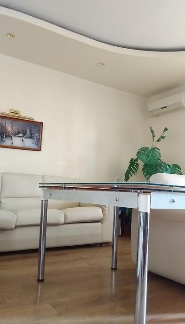 квартира, 3-кімн., Харьков, 608м/р, Академика Павлова